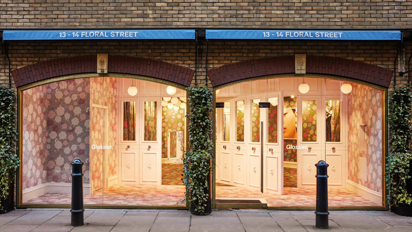 A Glossier pop up shop storefront